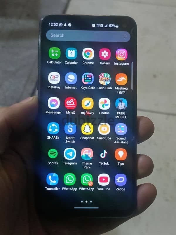 Samsung s10e 4