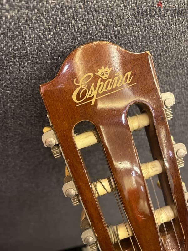 españa brand guitar 2