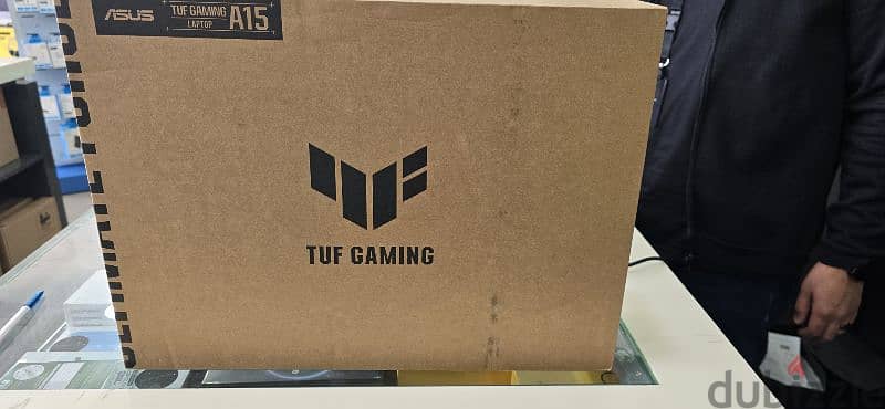 ASUS TUF Gaming a15 RTX 4060 8GB VRAM RYZEN 7 7435HS 4