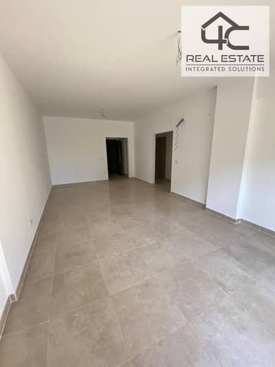 Apartment with garden fully finished with ac/s with down payment and installments for sale in Fifth Square - the price Including Garage and Clubhouse