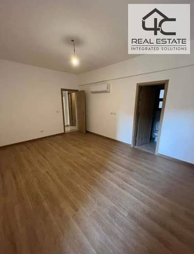 With down payment and installments a fully finished apartment with air conditioners View Landscape Bahri for sale in Fifth Square