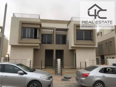 Villa for sale in compound palm hills new cairo, Ready to move At a bargain price  under price market