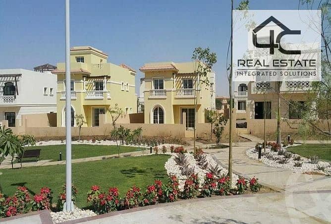 Townhouse  for sale in compound mountain view hyde park new cairo 208m  special view with installment under market price 0