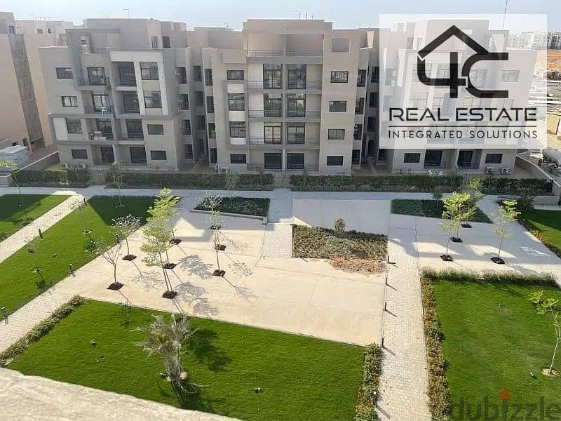 apartment 3 bed with  kitchen & ACs special price on view 100% compound marasem fifth square 0