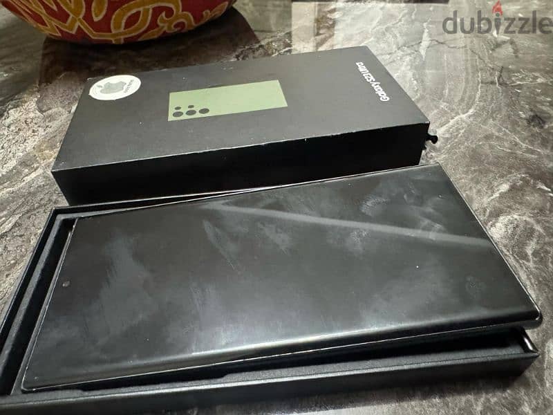 S23 Ultra 256/12 خطين بالعلبه فقط مغير باغه وبدون قلم 2