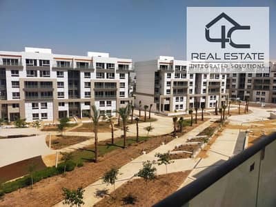 Apartment corner with garden Finishing 75% ready to move 200 m 3 bedrooms with down payment and installments for sale at Hyde Park