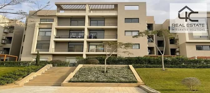 For sale apartment 3 bedrooms fully finished prime location with down payment and installments for sale in Fifth Square