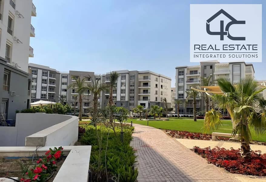 Ready to move apartment for sale in the 5th Settlement with a large area in the HPR phase at the lowest price in the market in Hyde Park Compound 0