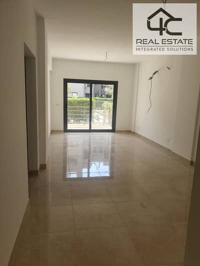 In Fifth square apartment resale from owner 130 m fully finished with down payment and installments till 2031 for sale in prime location