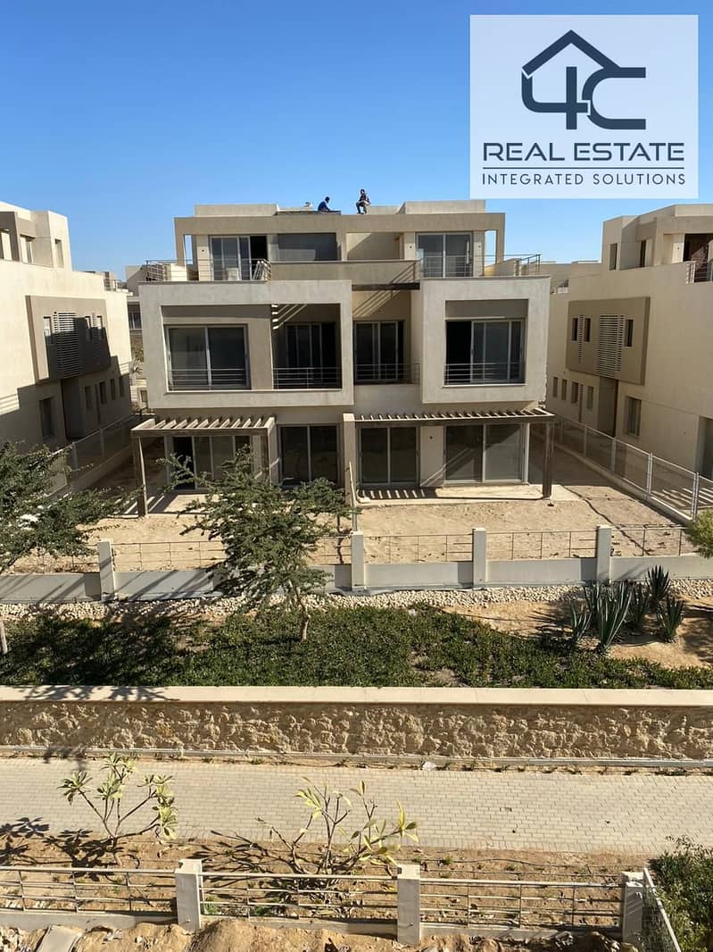 Twin house villa for sale in Palm Hills New Cairo 384 m with 2 master bedrooms 0