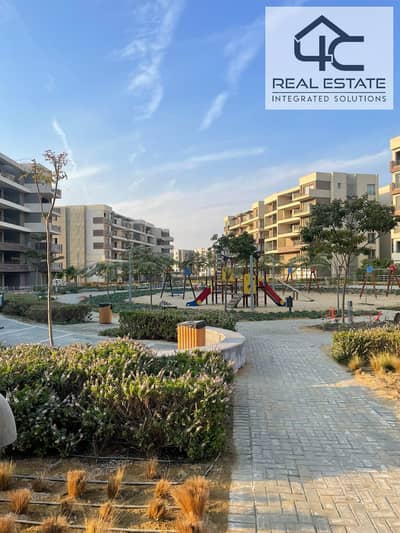 Apartment 205 m in prime location with land scape and lagoon view for sale with lowest down payment and instalments in Palm Hills New Cairo Compound