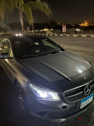 Mercedes-Benz CLA 180 2015