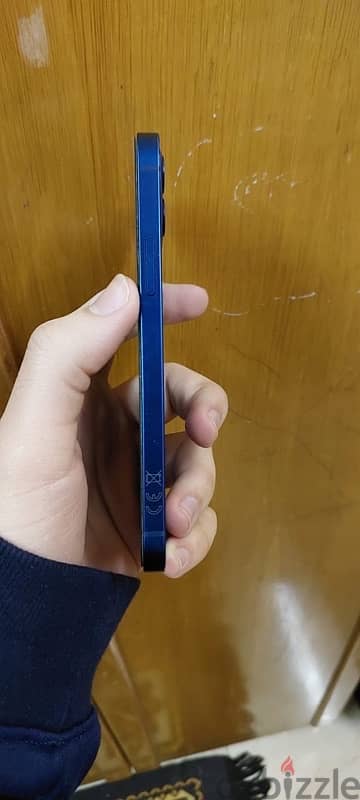 iPhone 12 blue 2