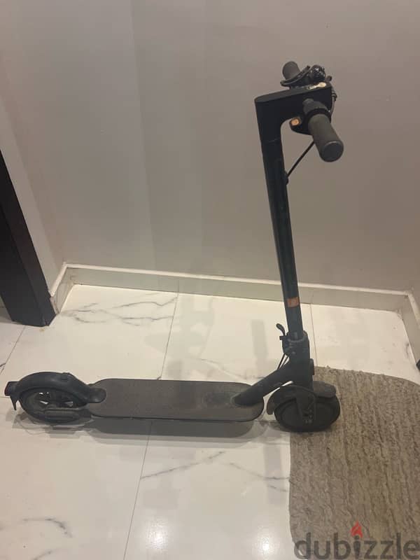 Mi Electric Scooter 4 Lite 1