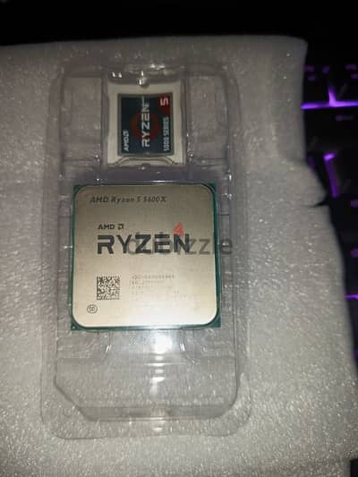 بروسيسور متبرشم زيرو متفتحتش Ryzen 5 5600X