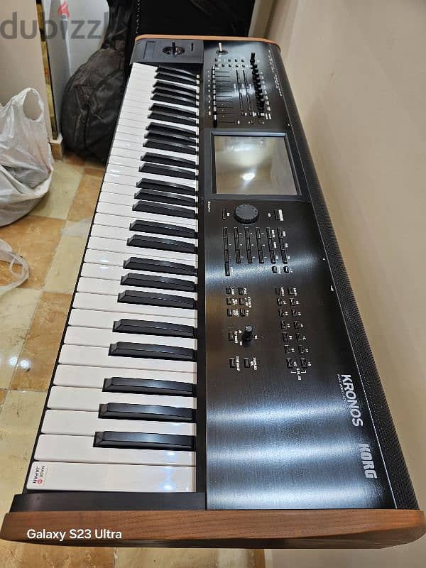 korg Kronos2 1