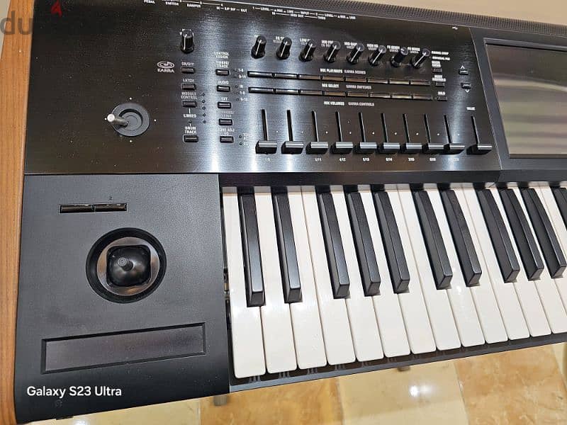 korg Kronos2 3