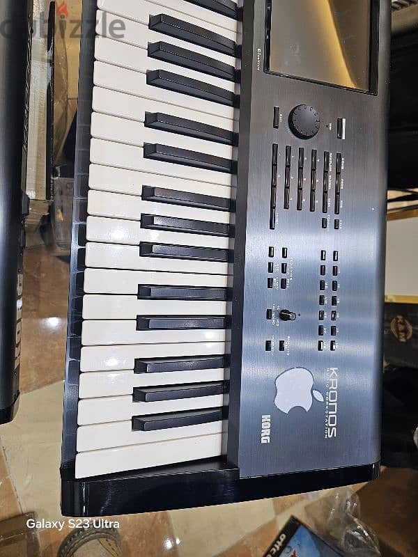 Korg kronos 1 11