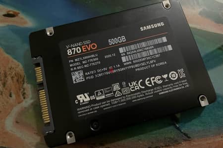 hard  ssd samsung evo870  500 GB