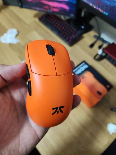 Lamzu THORN 4K Fnatic Edition.