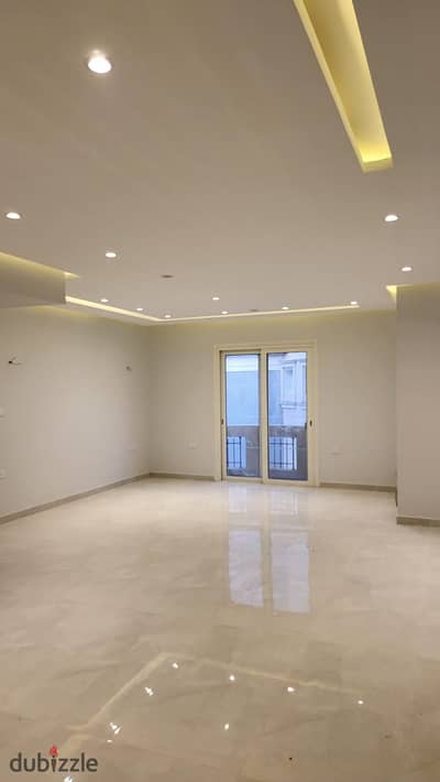 penthouse 3 bedrooms for rent with AC's and kitchen - prime location - near to the AUC and point 90 mall