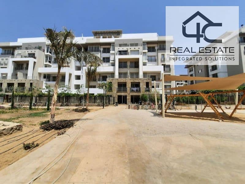 Apartment 191m 3 bedrooms View landscape For sale in Garden residence phase Hyde park new Cairo prime location with down payment and installments 0