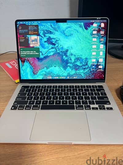 macbook air M3 13 inch للبيع