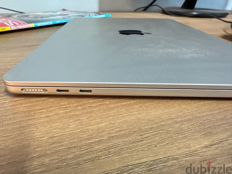 macbook air M3 13 inch للبيع 2