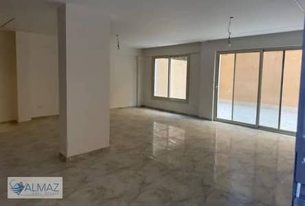 Residential and administrative apartment for rent in Narges 6 villas in the Fifth Settlement