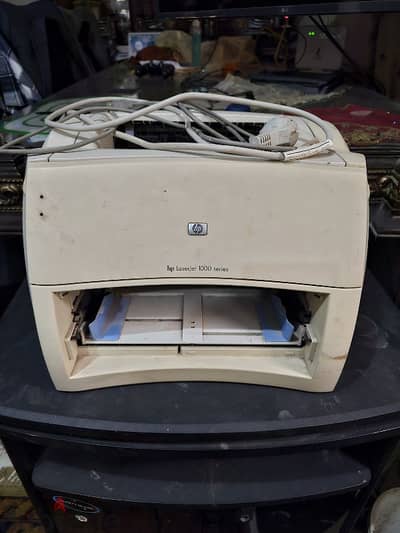 طابعه ليزر HP 1000