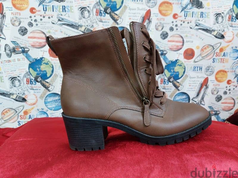 بوت جديد من Payless مقاس 43 0