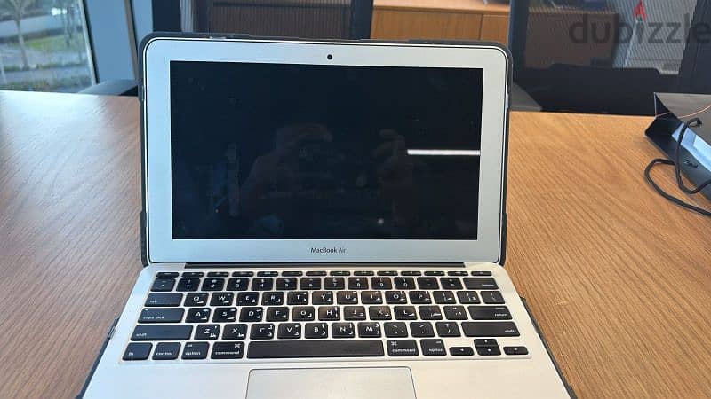 Macbook Air 11" (2015) 1