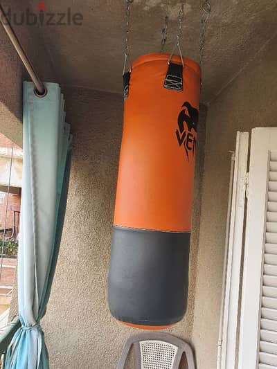 sand bag for boxing . بوكسنج