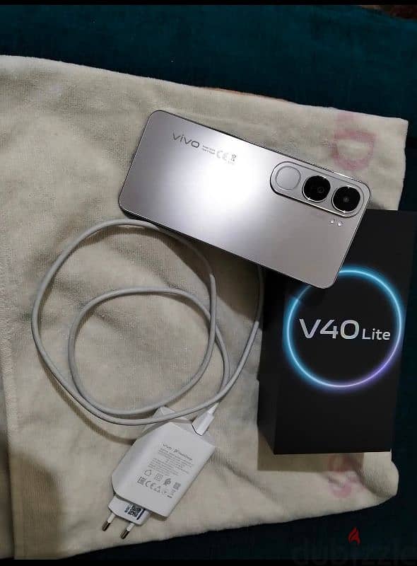 موبايل ڤيفو V40 lite الجديد بمواصفات عالية جدا  مقاوم للكسر وللماء 6