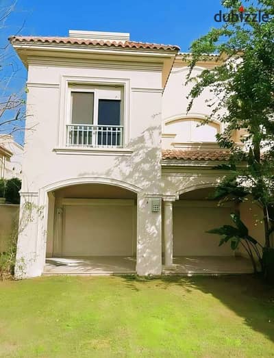 town house corner villa READY TO MOVE in lavista patio 5 el shorouk