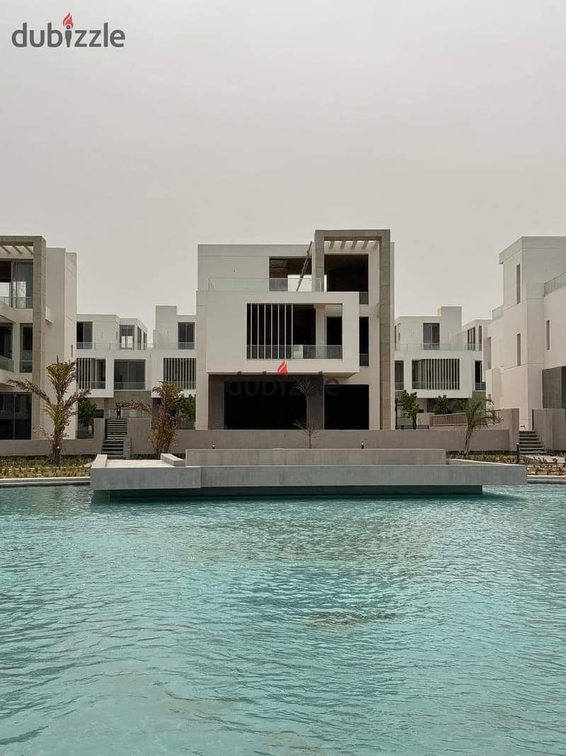 Family house villa, immediate delivery in Sheikh Zayed in Alma Compound, installment plan 0