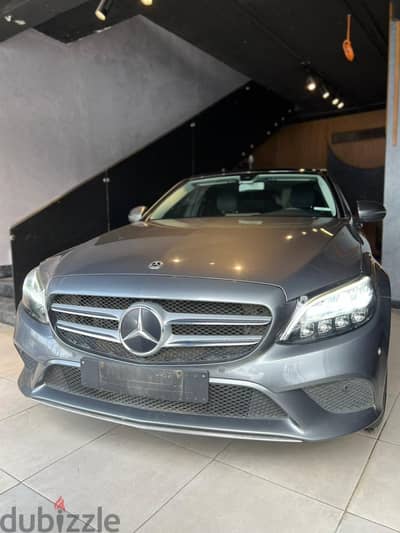 Mercedes-Benz C180 2020