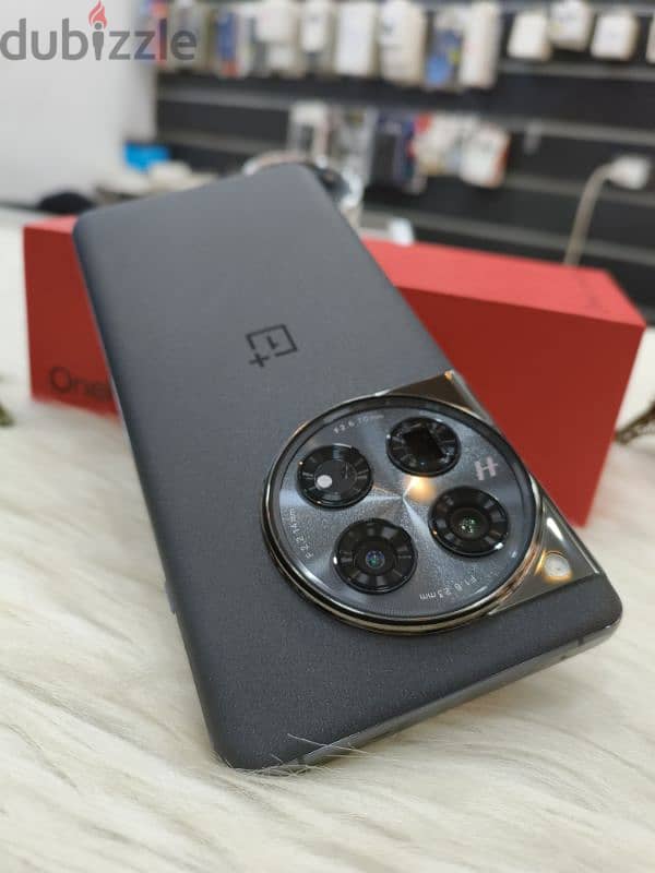 OnePlus 12 6