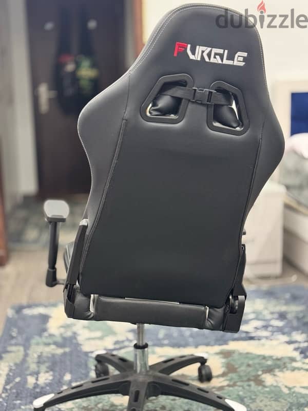 Used gaming chair Furgle 0