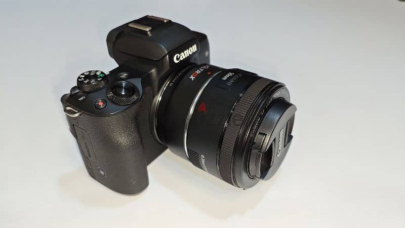 Canon M50 Mark 1 +Canon Lens 50mm + Viltrox Mount EF - M + أكسسوارات 1