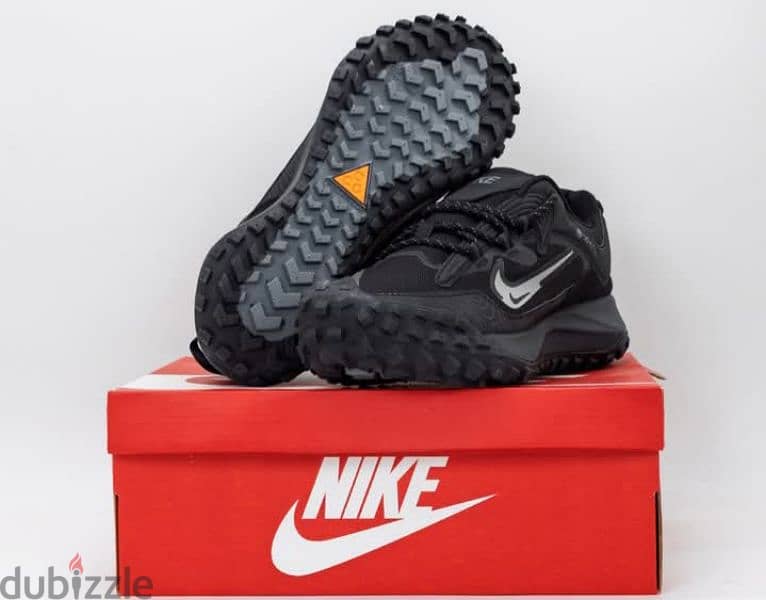 كوتشي NIKE ACG MOUNTAIN FLY  مقاس ٤٥ وارد الخارج 0