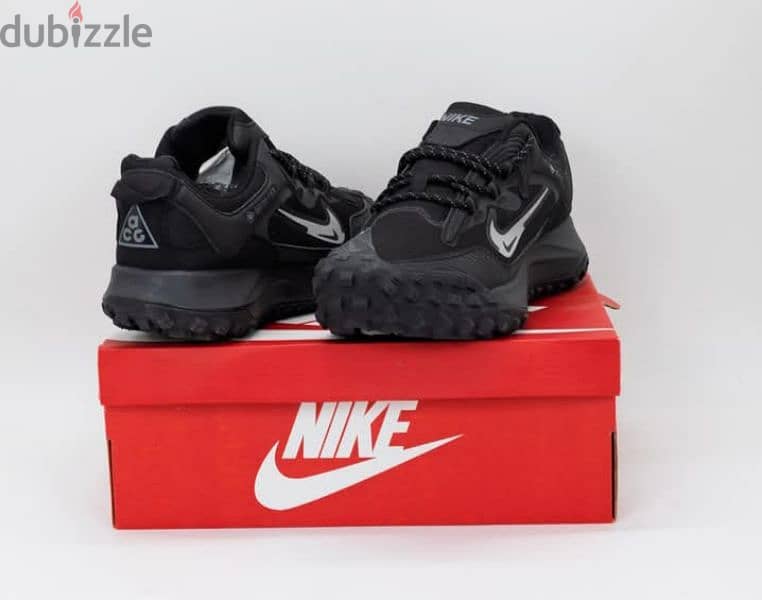 كوتشي NIKE ACG MOUNTAIN FLY  مقاس ٤٥ وارد الخارج 1