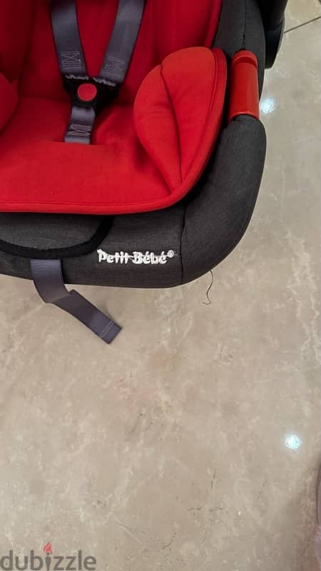 car seat petit baby used 3