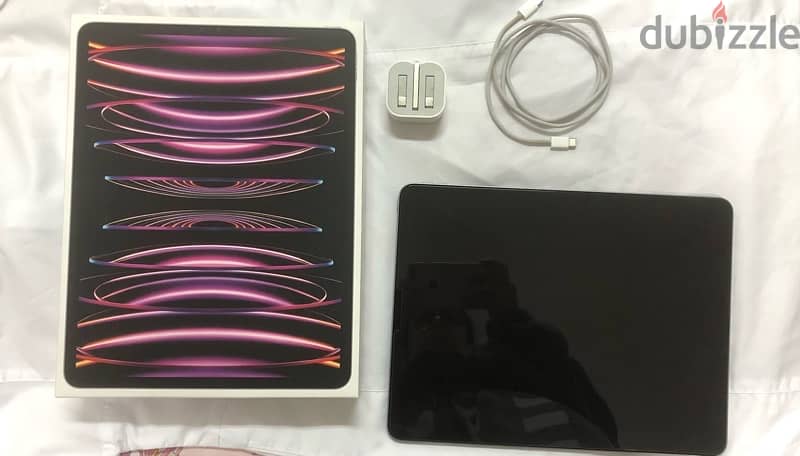 iPad Pro 12.9-inch (2022), (6th generation), Wi-Fi, 256GB, Space Gray 0