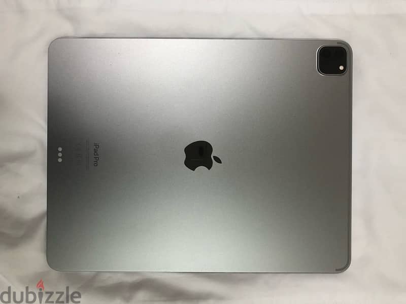 iPad Pro 12.9-inch (2022), (6th generation), Wi-Fi, 256GB, Space Gray 2