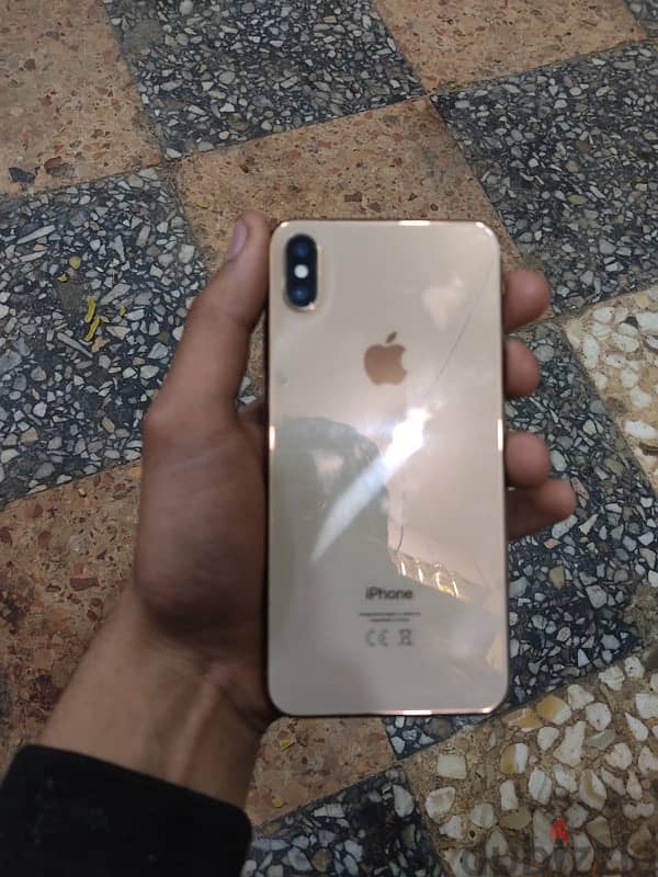 iPhone XS Max للبيع او البدل بأندرويد او ايفون 6