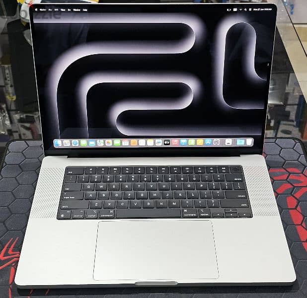 Apple MacBook Pro M3 2023 16inch 0