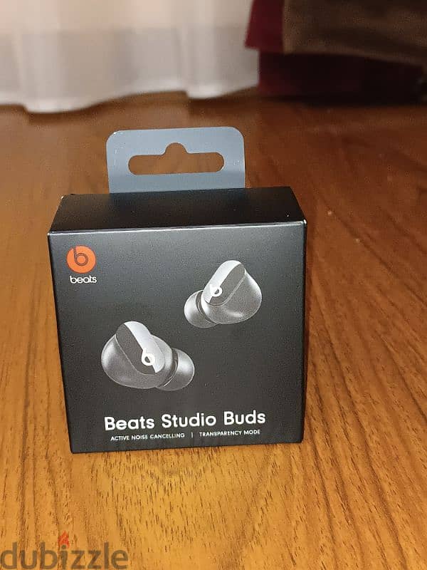 للبيع سماعة Beats Ear buds متبرشمة 1