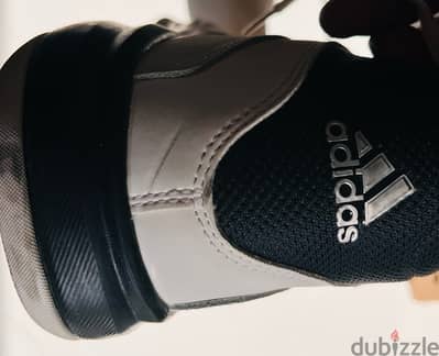 adidas sport shoes