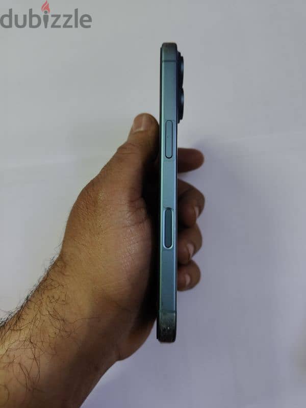 Iphone 16 Green 128 GBللبيع ايفون 16 لون أخضر 3